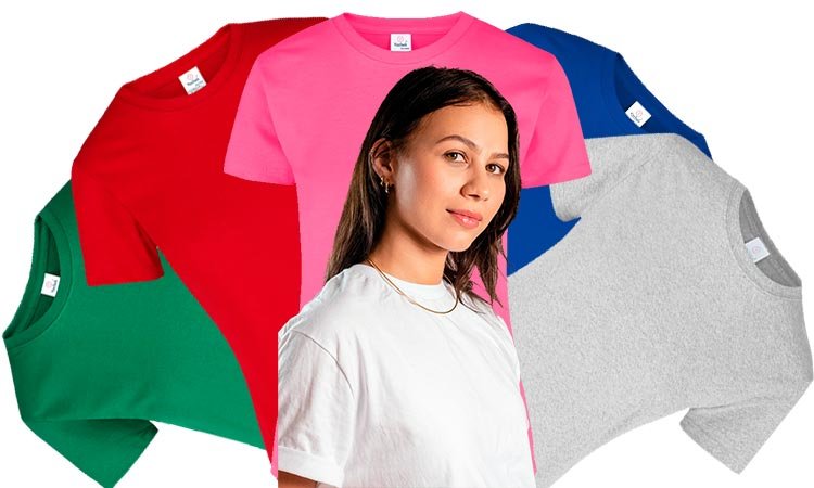 luce con playeras para mujer